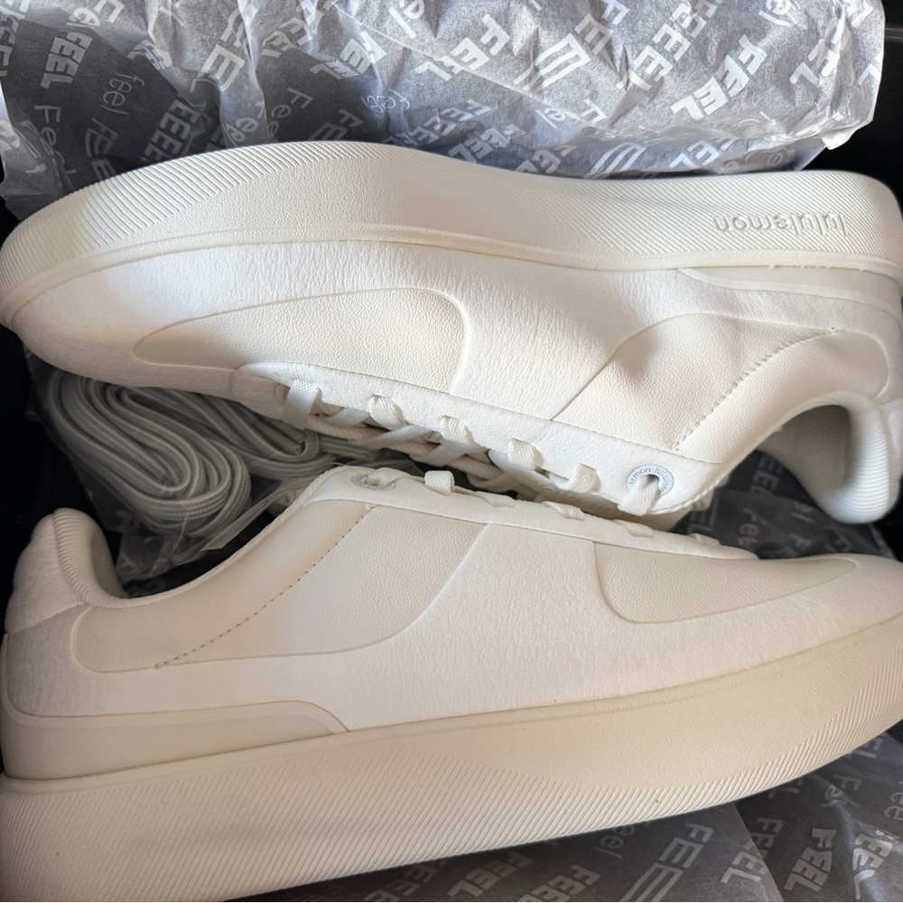 Lululemon Cityverse Sneaker size 9 Women’s
